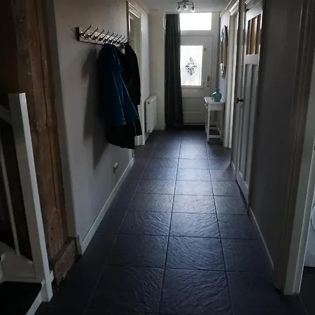 Farmhouse بيت للعطل *